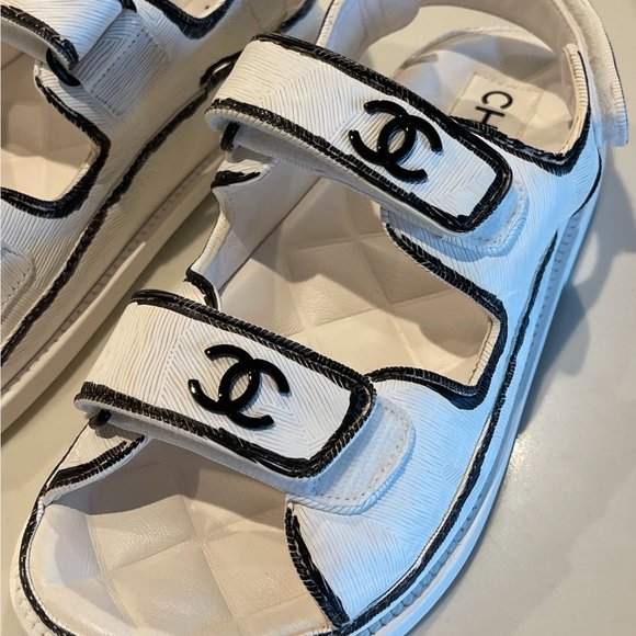 CHANEL Printed Calfskin Velcro Dad Sandals 37 White Black - Picture 4 of 9